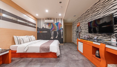 Room (Semi-Special Room)