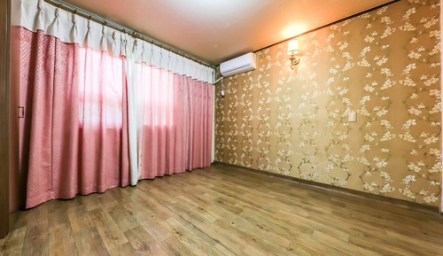 Room (On-dol)