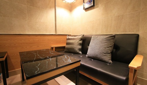 Room (Semi executive suite - Ann Sim Clinn )