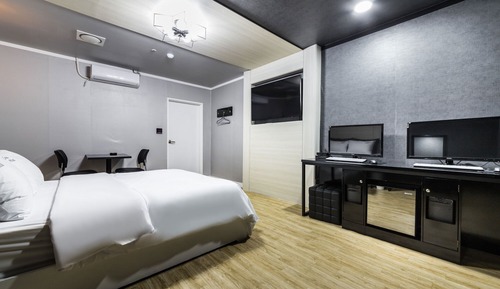 Room (Special Room)