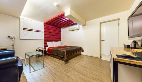 Room (Special Room)