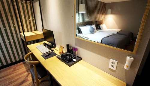 Room (STANDARD (Business Twin Bed/1PC))