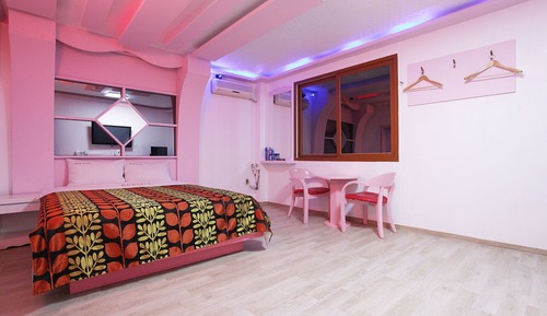 Room (Special Room)