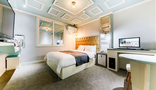 Room (Standard Room - Annex Building (Netfl)