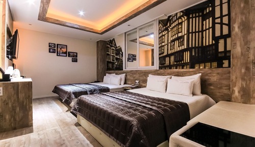 Room (Special twin (LK + Q/Double))