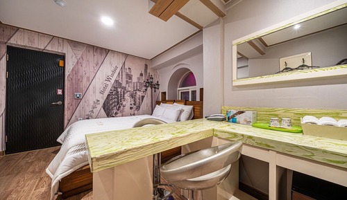Room (Special room (55 inch TV))