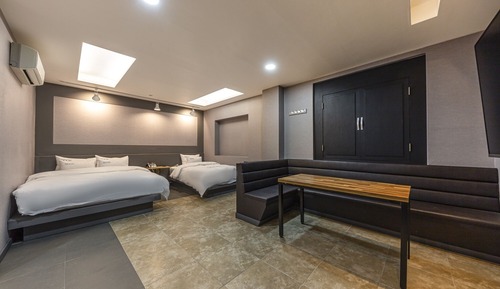 Room (Business - Two beds Large Room (Netfl)