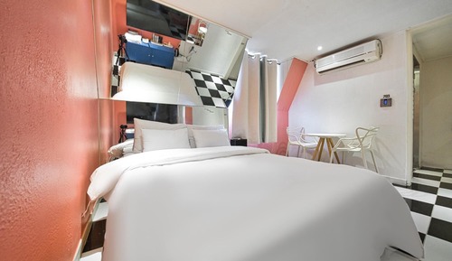 Room (Special Room for Oversleeping (You ca)