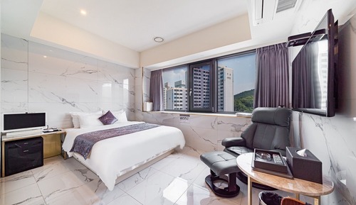 Room (Standard Room (King bed bathtub ameni)