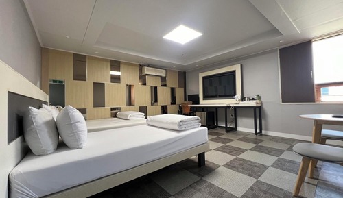 Room (VIP)