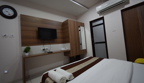 Deluxe Ac Rooms