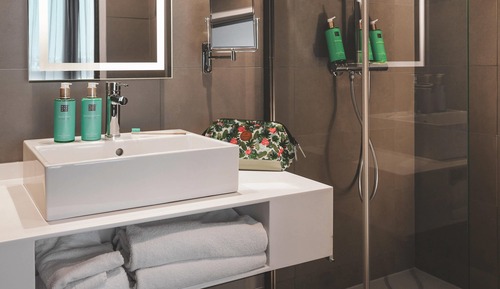 Junior Suite, 1 Queen Bed