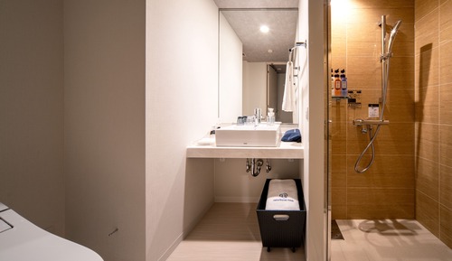 Moderate Double Room With Shower For 1  Person, Non-Smoking