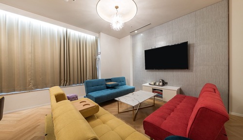 Room (Party Room 1 - Rose Gold View (until )
