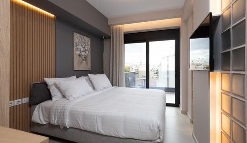 2-Bedroom Suite with Hot Tub