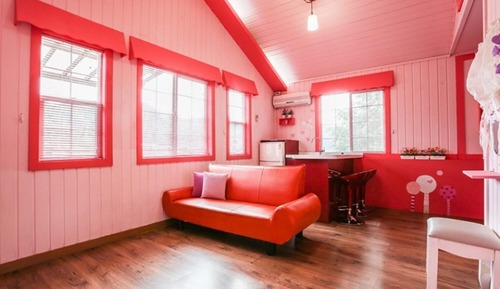Room (Pine Cone 7)