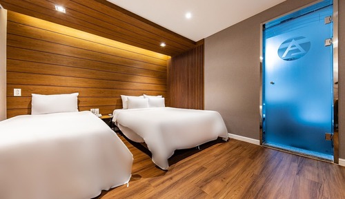 Room (Special Twin (Double + Single) (Rando)