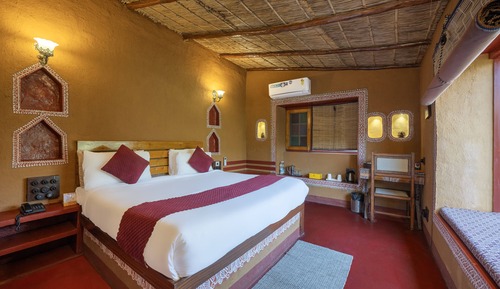 Traditional Room, Balcony, Mountain View