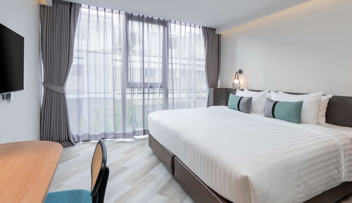 Deluxe Room, 1 Double Bed, Non Smoking, City View