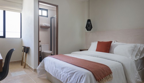 Basic Room, City View