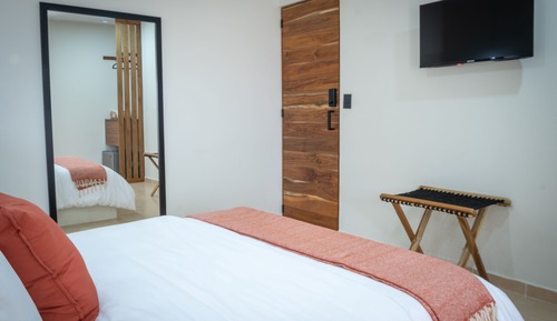 Superior Room, 1 Queen Bed, City View