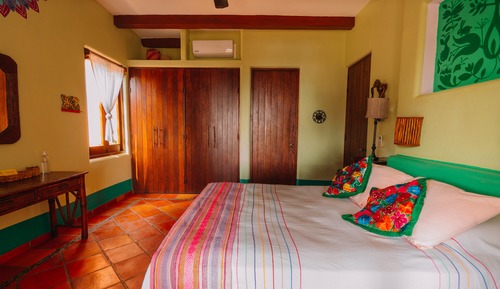 Verde Queen Suite