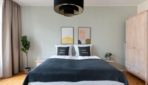 One-bedroom Suite with balcony