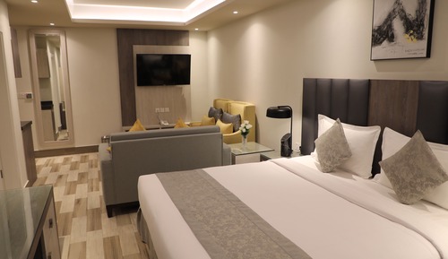 Junior Suite, 1 King Bed