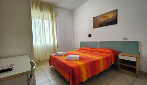 Economy Room