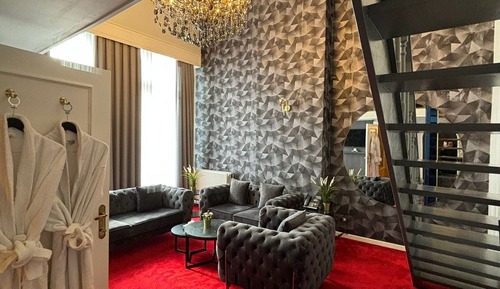 Elite Room