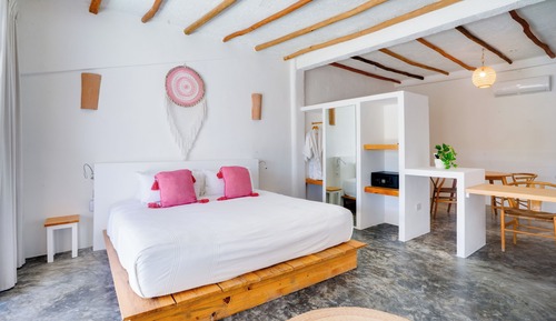 Family Room, Pets Allowed, Garden View (Private Pool)