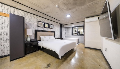 Room (Drive Deluxe 1 room 1 week (1060 PC p)