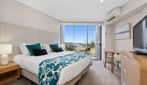 Two Bedroom Dual-Key Spa Suite