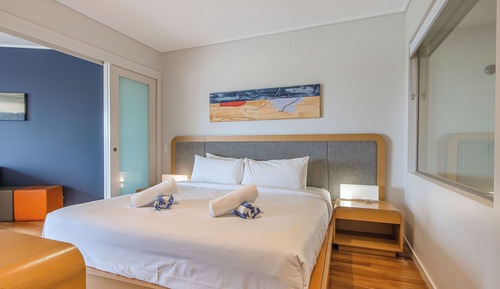One Bedroom Spa Suite
