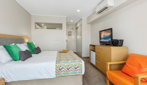 Two Bedroom Dual-Key Spa Suite