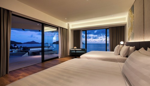 Premier Room, Multiple Beds, Corner (Ocean)