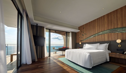 Deluxe Suite, 1 King Bed, Ocean View