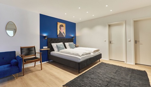 Deluxe Apartment
