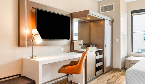 Room, 2 Queen Beds, Accessible, Non Smoking (Roll-in Shower)