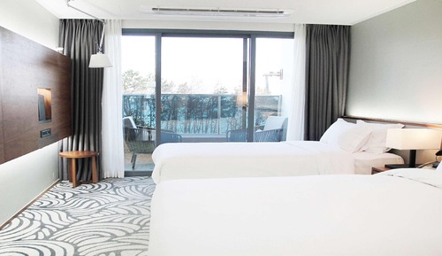 Standard Room, Multiple Beds, Non Smoking, Refrigerator