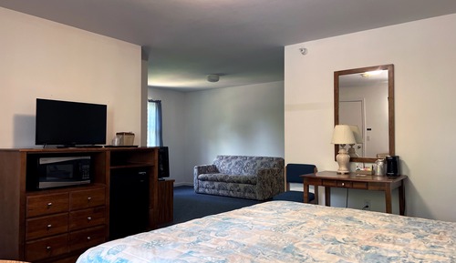 Deluxe Room, 1 King Bed with Sofa bed