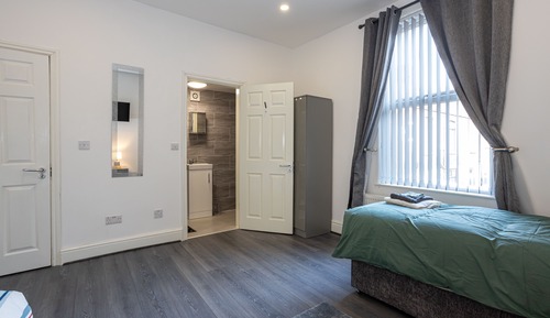 Standard Double Room, Ensuite (twin beds 3)