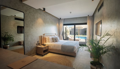 Tucana Pool Suite (Posh Club)
