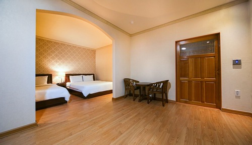 Room (VIP)