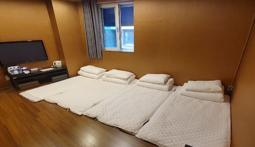 Room (Ondol triple room)