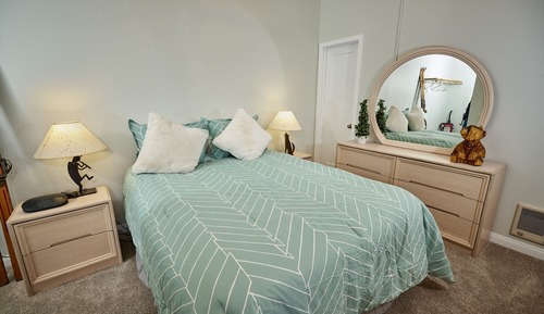 Condo, 2 Bedrooms