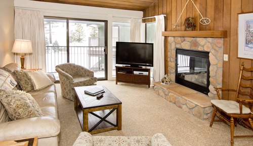 Condo, 2 Bedrooms