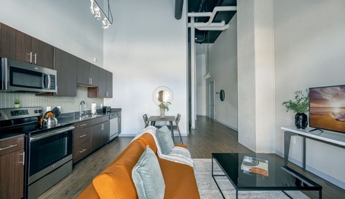 Deluxe Studio with Private Entrance