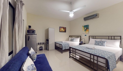 Grand Room, Multiple Beds