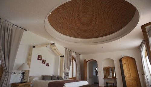 Grand Studio Suite, Pool View
